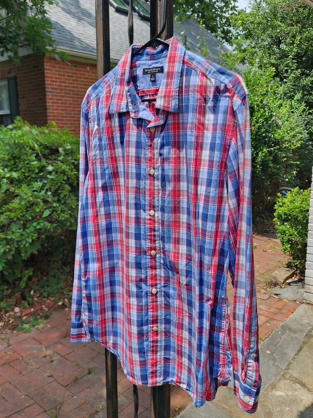 Banana Republic Soft Wash Slim Fit Plaid Shirt. Size Large.
